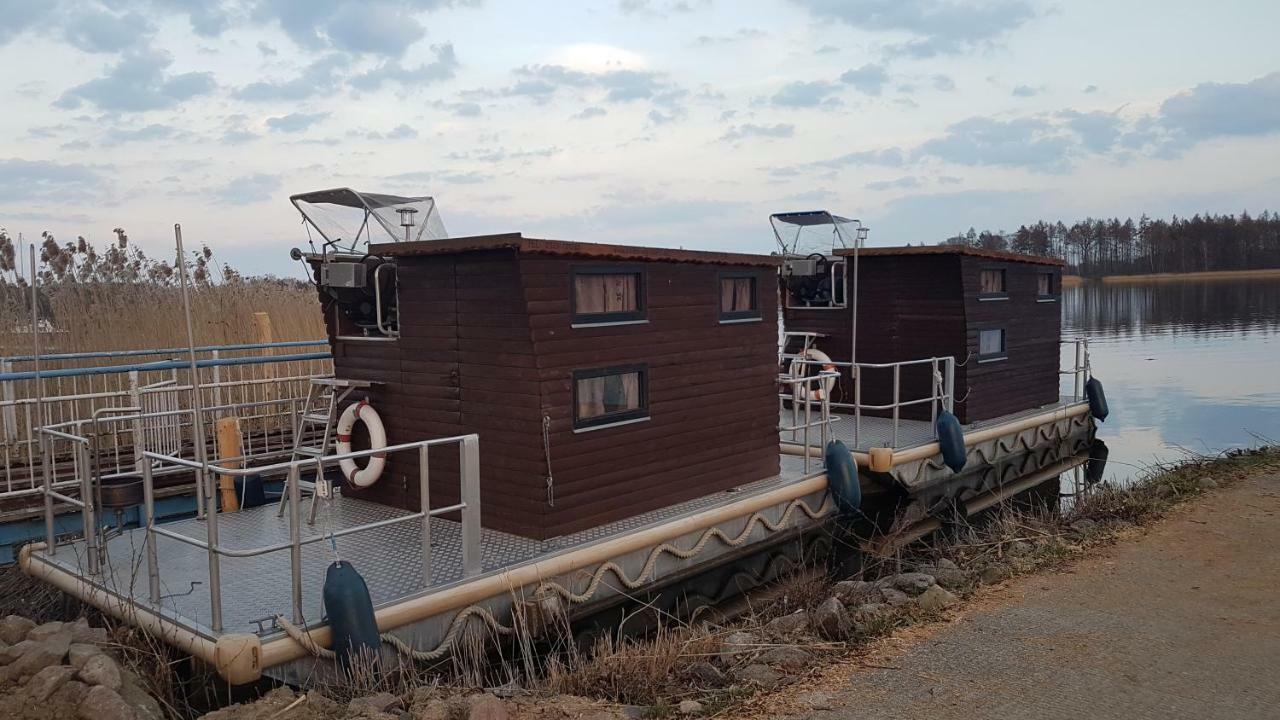Hausboot Krakow Am See Forelle 1 Und 2 Exteriör bild